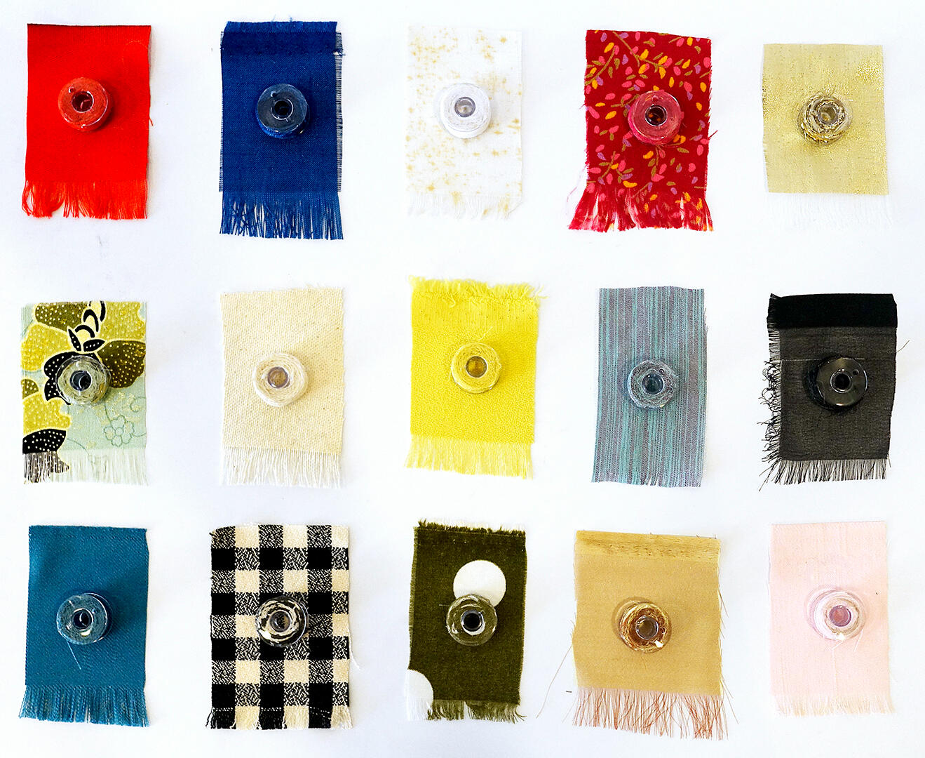 Swatch - Textile, unravelled textile, bobbins - Size variable - 2016 for &quot;so let’s sink another drink ‘cause it’ll give me time to think&quot;, Underground Gallery