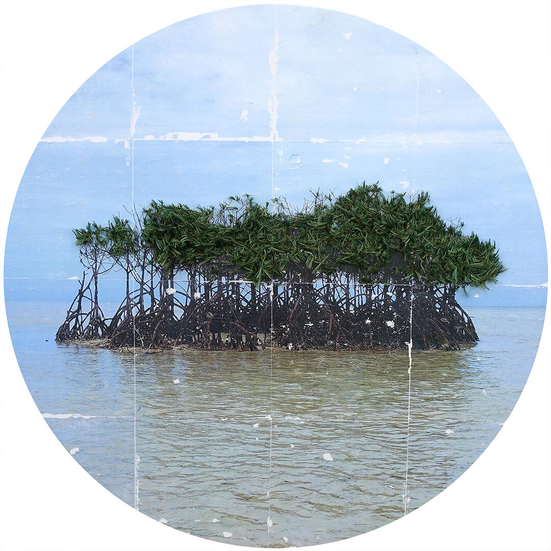 In the Middle of the Sea (Bohol 2020) - Thread and photo transfer - 30 inches diameter - 2022