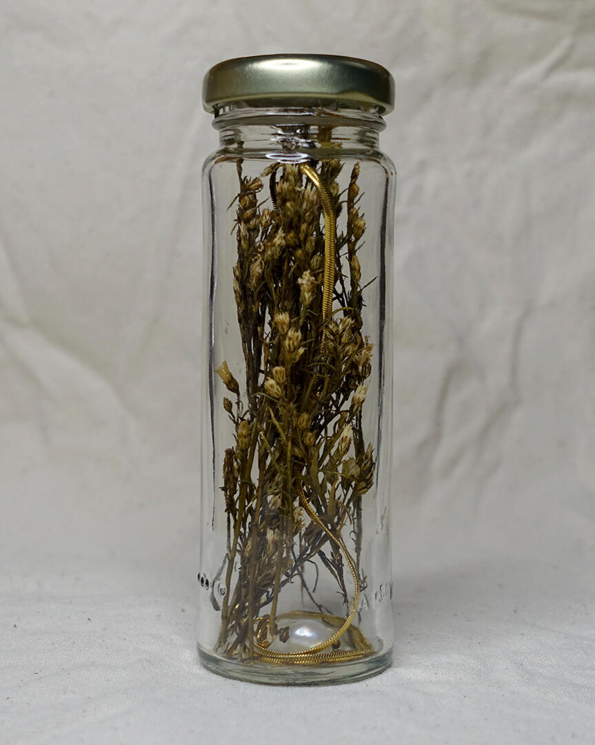 FOR LESLEY: Not Lost - Dried flowers, gold‑plated necklace, baroque pearl, jar - Variable - 2020