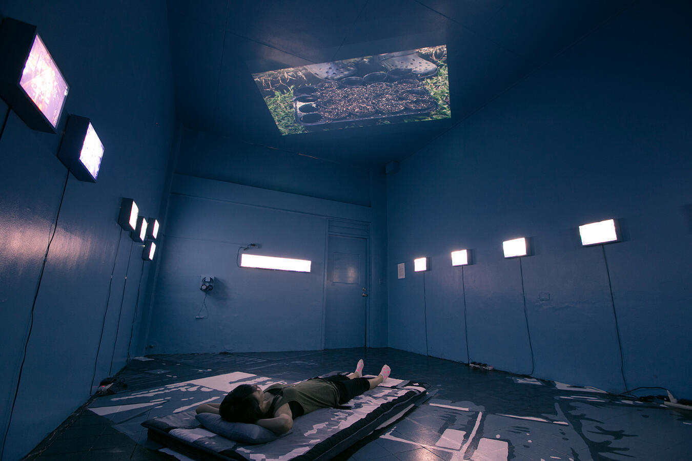 THESIS EXHIBITION: Quiet Punctuations